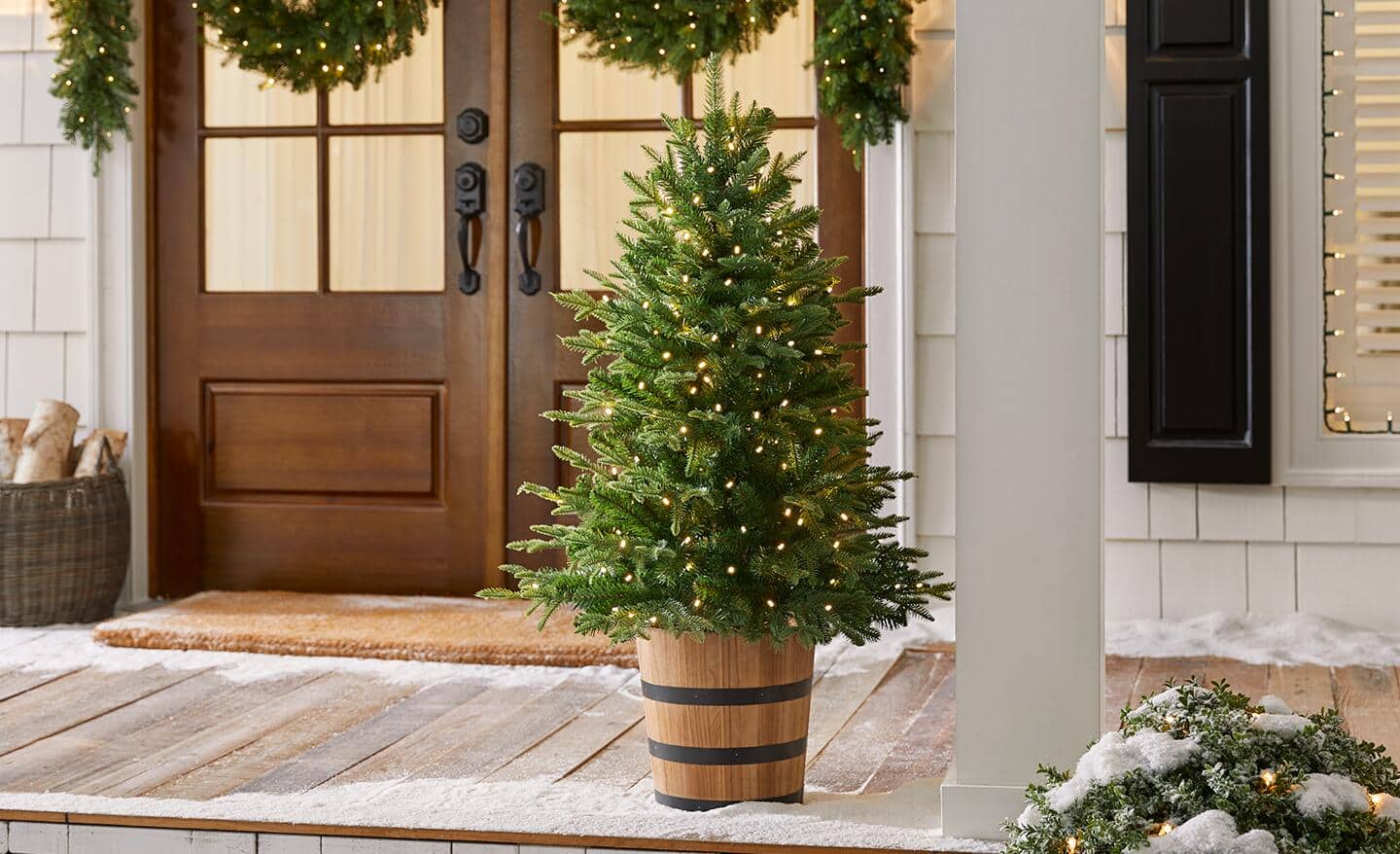Outdoor Holiday Decorating Ideas The Home Depot
